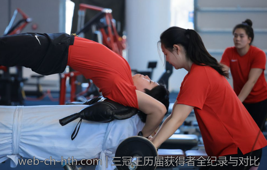 三冠王历届获得者全纪录与对比
