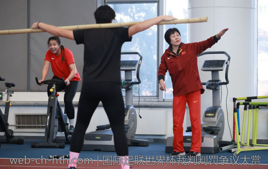 国际足联世界杯裁判判罚争议大赏